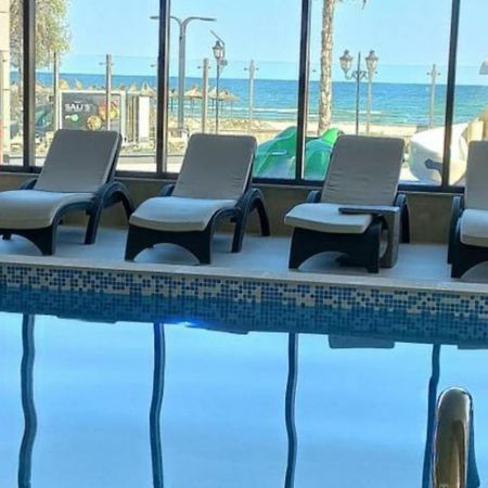 Alezzi Beach Vibe Family Studio With Spa Piscina Interioara Incalzita Sauna Jacuzzi Gym Navodari Dış mekan fotoğraf